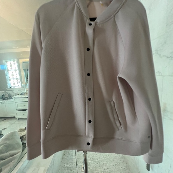 Zella Arise Luxe bomber jacket button up light pink - Picture 6 of 17